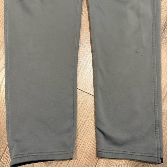 Under Armour Black and Gray Armour Fleece Men’s Pants - Set of 3 - Picture 14 of 15
